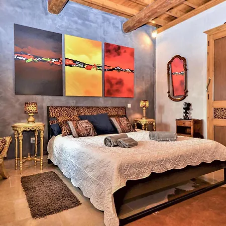6 Bedroom Beautiful In *