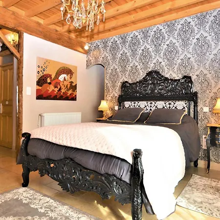 6 Bedroom Beautiful In Vallabrègues